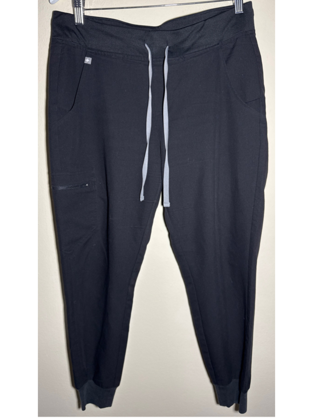 FIGS Jogger Scrub Pants Black with Grey Drawstring 27” inseam